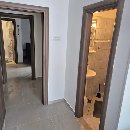 Sophie - 67m2- Grill - Garden Lejlighed Jadranovo