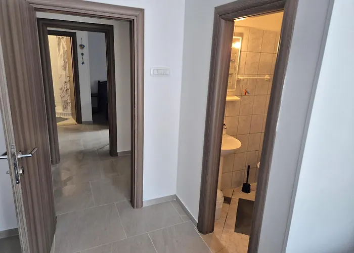 Sophie - 67m2- Grill - Garden アパート ヤドラニヴォ